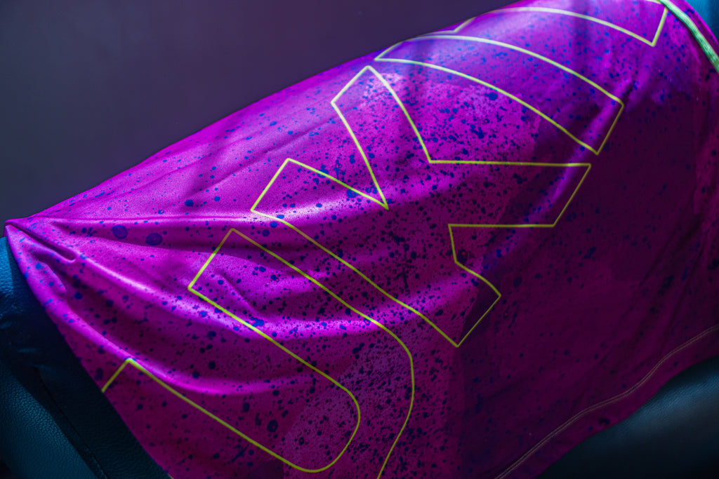 UKIT ELECTRIC PLUM RASHGUARD