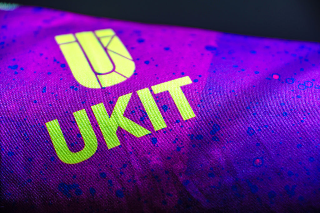 UKIT ELECTRIC PLUM RASHGUARD
