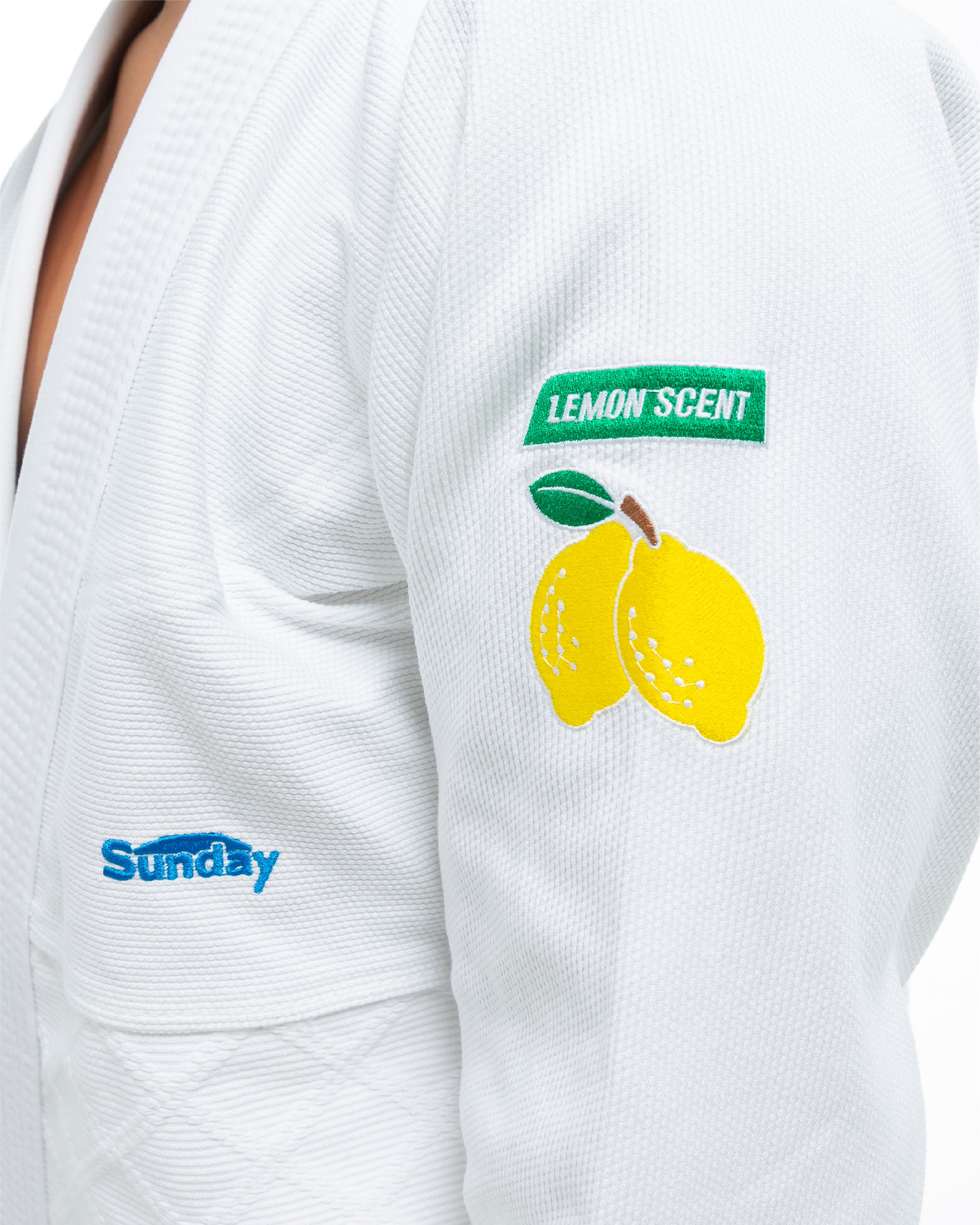 SUNDAY CLEAN WHITE